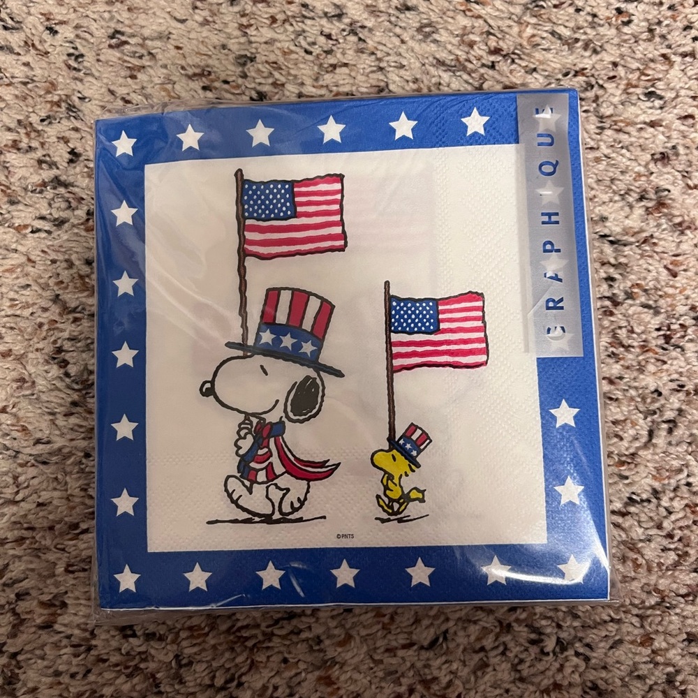 Peanuts Snoopy & Woodstock Flag 40 NIP Dinner Napkins Patriotic
